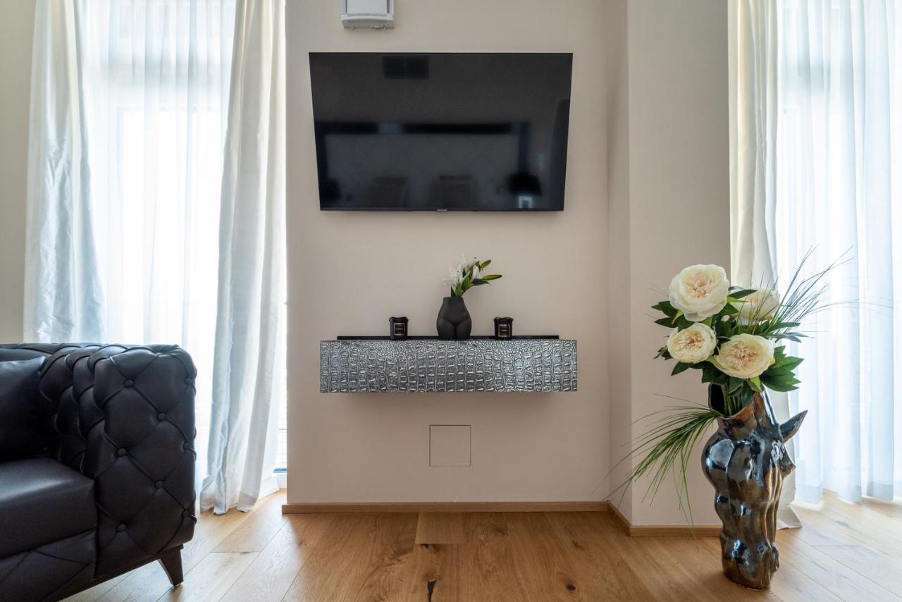 Exclusive 2Br Skyline Penthouse By Hm Viena Exterior foto