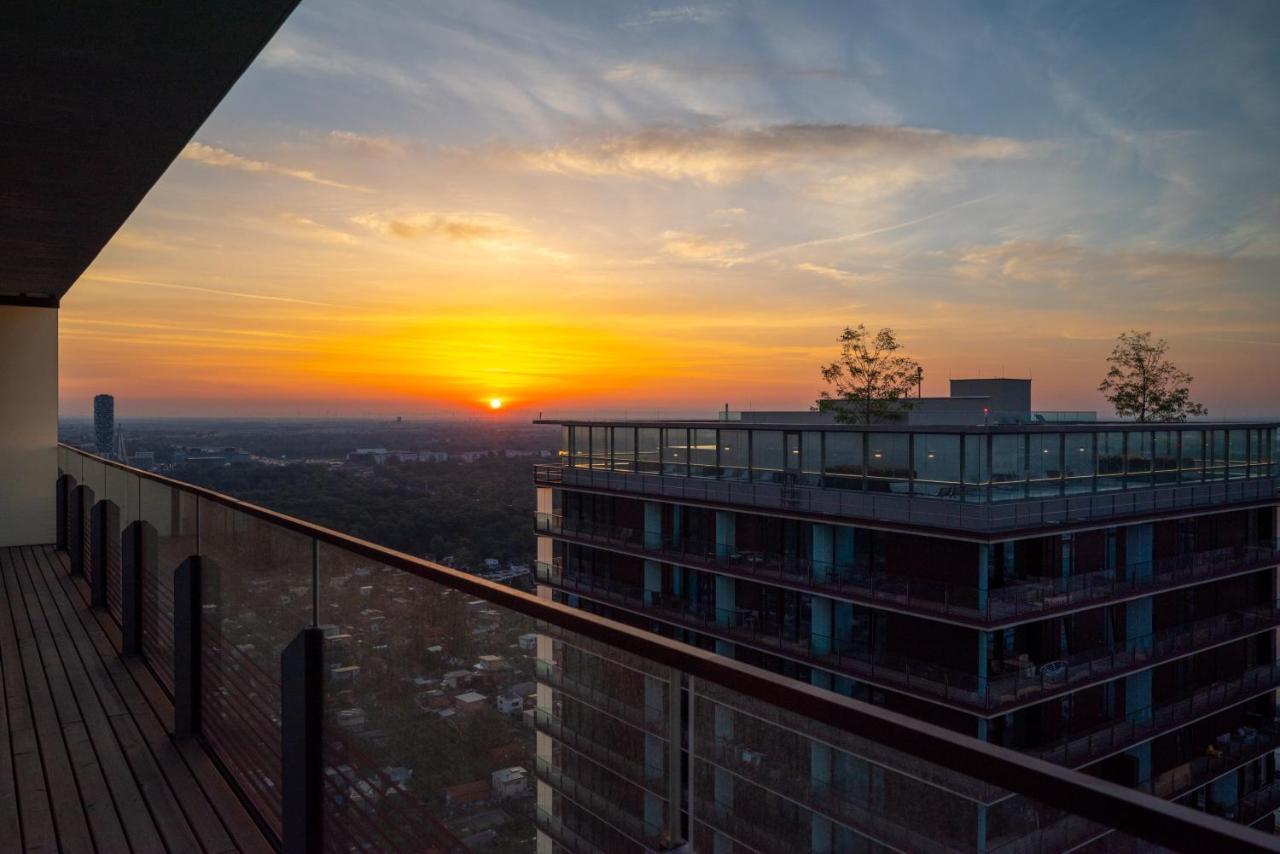 Exclusive 2Br Skyline Penthouse By Hm Viena Exterior foto