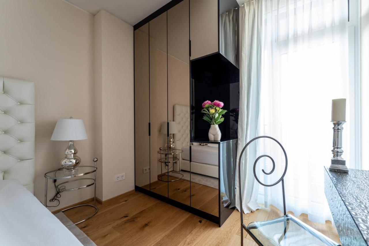 Exclusive 2Br Skyline Penthouse By Hm Viena Exterior foto