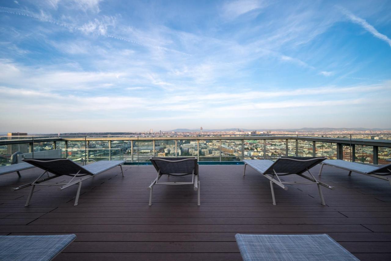 Exclusive 2Br Skyline Penthouse By Hm Viena Exterior foto