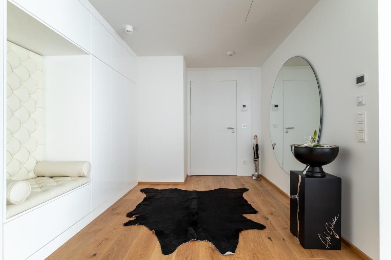 Exclusive 2Br Skyline Penthouse By Hm Viena Exterior foto
