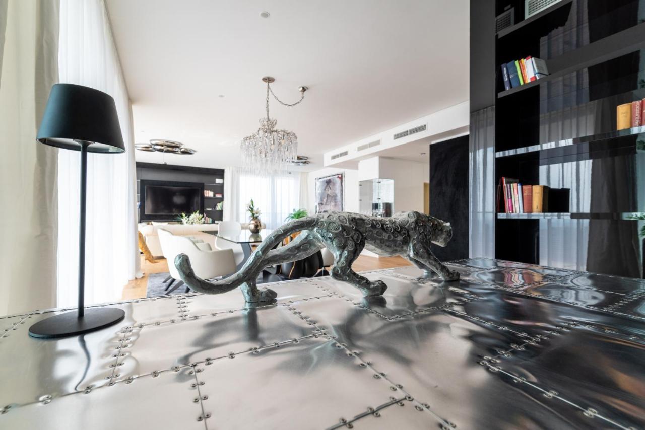 Exclusive 2Br Skyline Penthouse By Hm Viena Exterior foto
